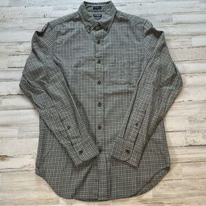 Men's Gray and Green Plaid Button-Down Shirt